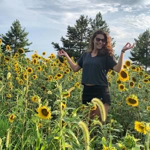 Meet your Posher, Leanne